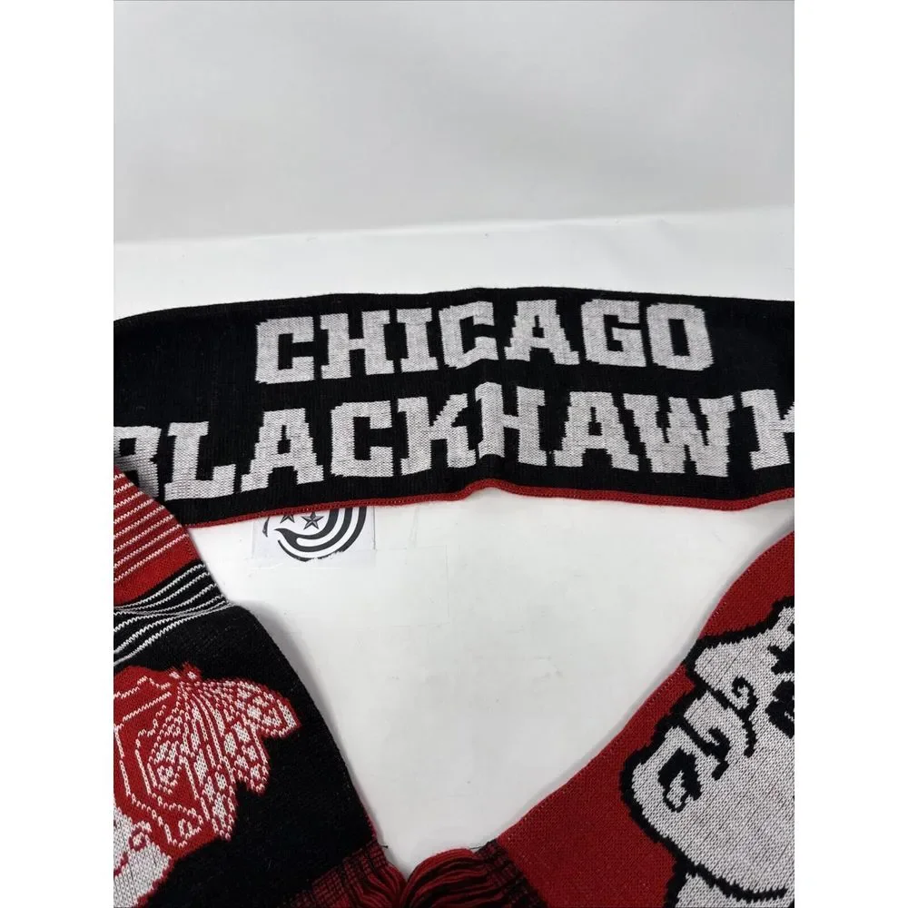 Forever‎ Collectibles Chicago Blackhawks Scarf Black Red Reversible Fringe